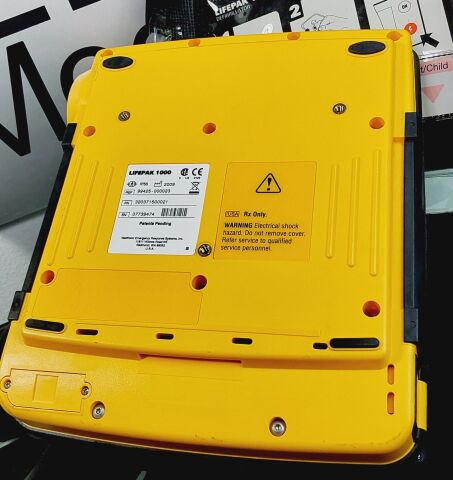MEDTRONIC LIFEPAK 1000 Defibrillator