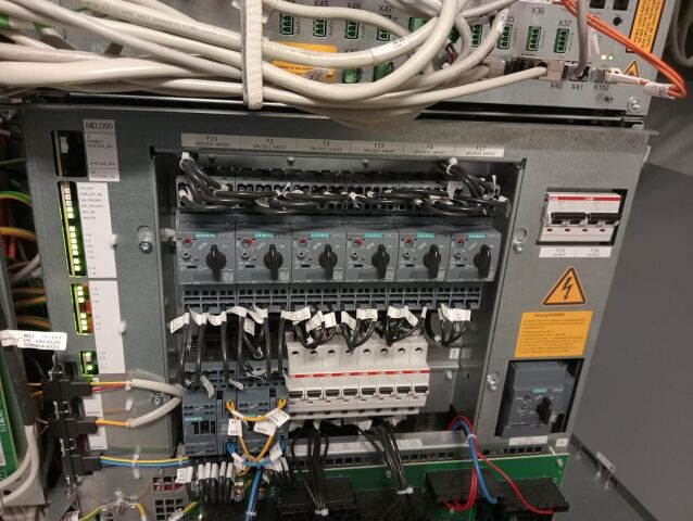SIEMENS Artis Icono Biplane Angio Lab