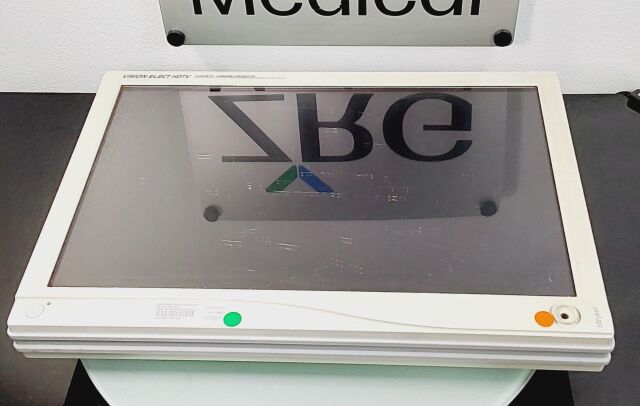 STRYKER 26 INCH VISION ELECT HDTV SURGICAL VIEWING Monitor