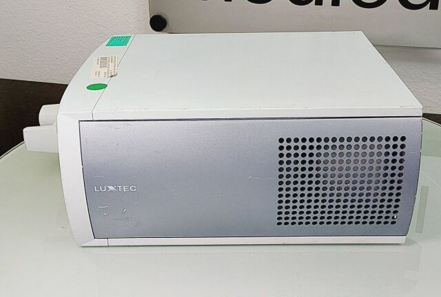 INTEGRA LUXTEC MLX Light Source