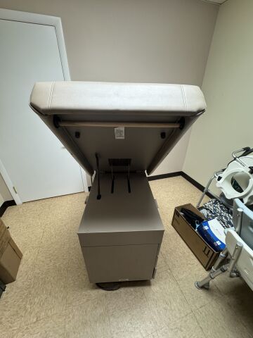 RITTER 104 Exam Table