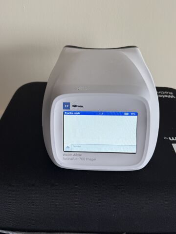 WELCH ALLYN RetinaVue 700 Imager RV700 Fundus Camera