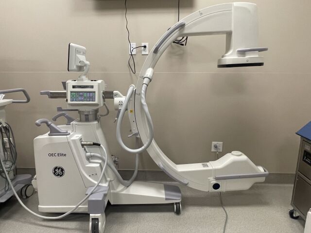 GE Goldseal OEC Elite Mobile C-Arm