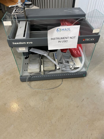BECKMAN COULTER Multiple models of lab equipment