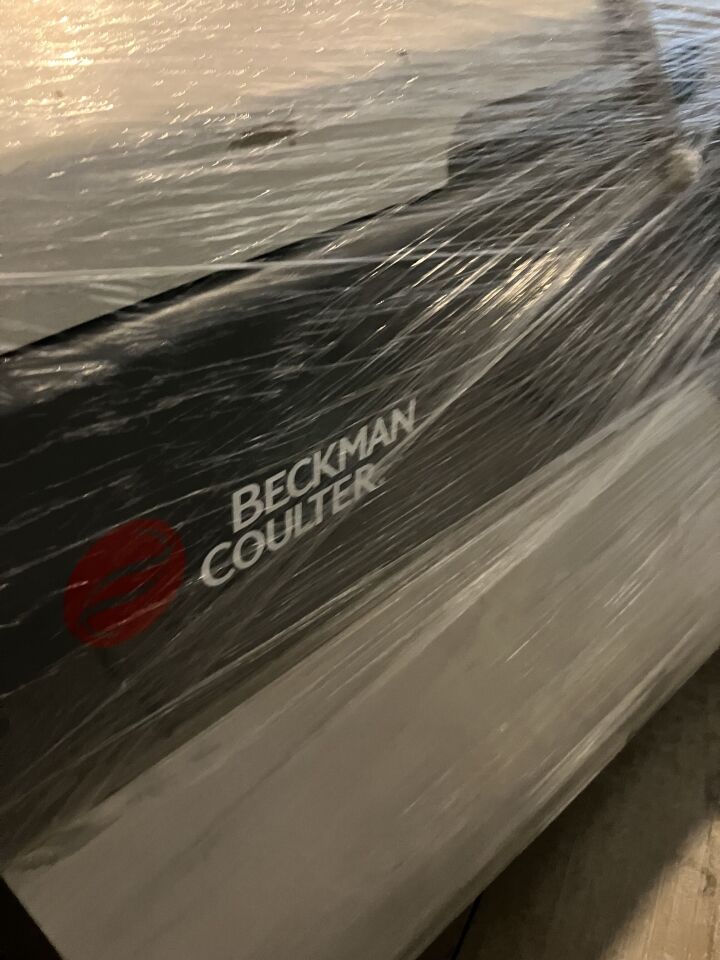 BECKMAN COULTER Multiple models of lab equipment