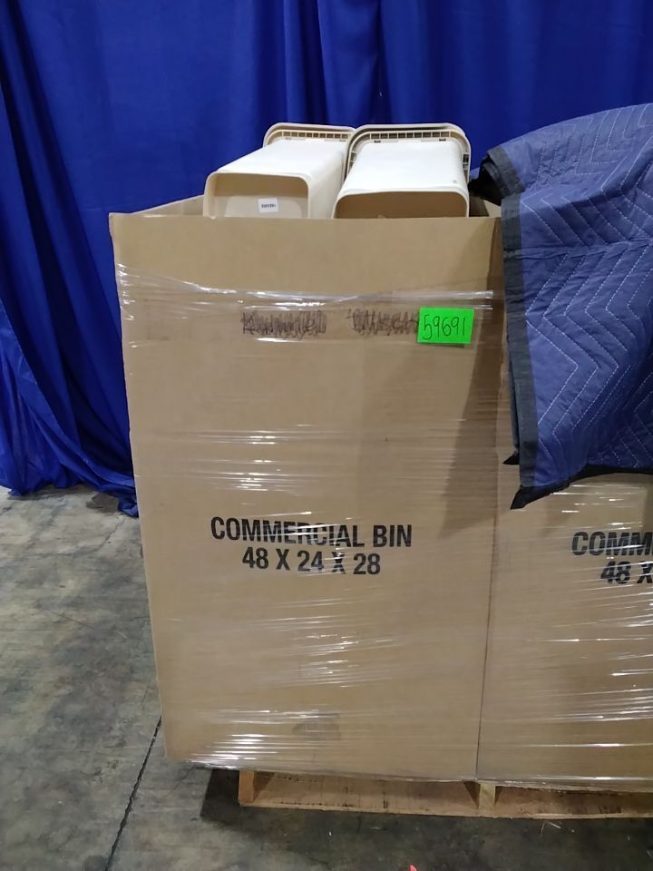 RUBBERMAID Slim Jim Step-on Trash Can - Lot of 7