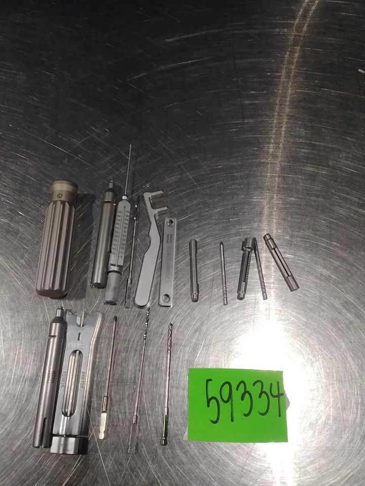 VARIOUS Various Surgical Tools