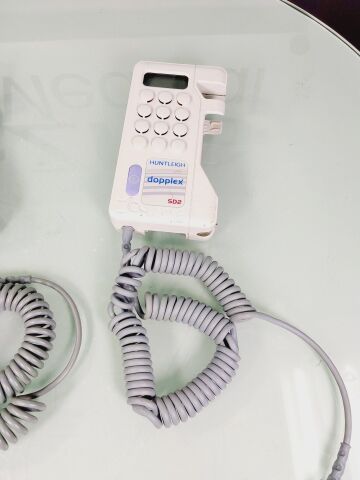 HUNTLEIGH DOPPLEX D900 & SD2 DOPPLER (LOT OF 2)