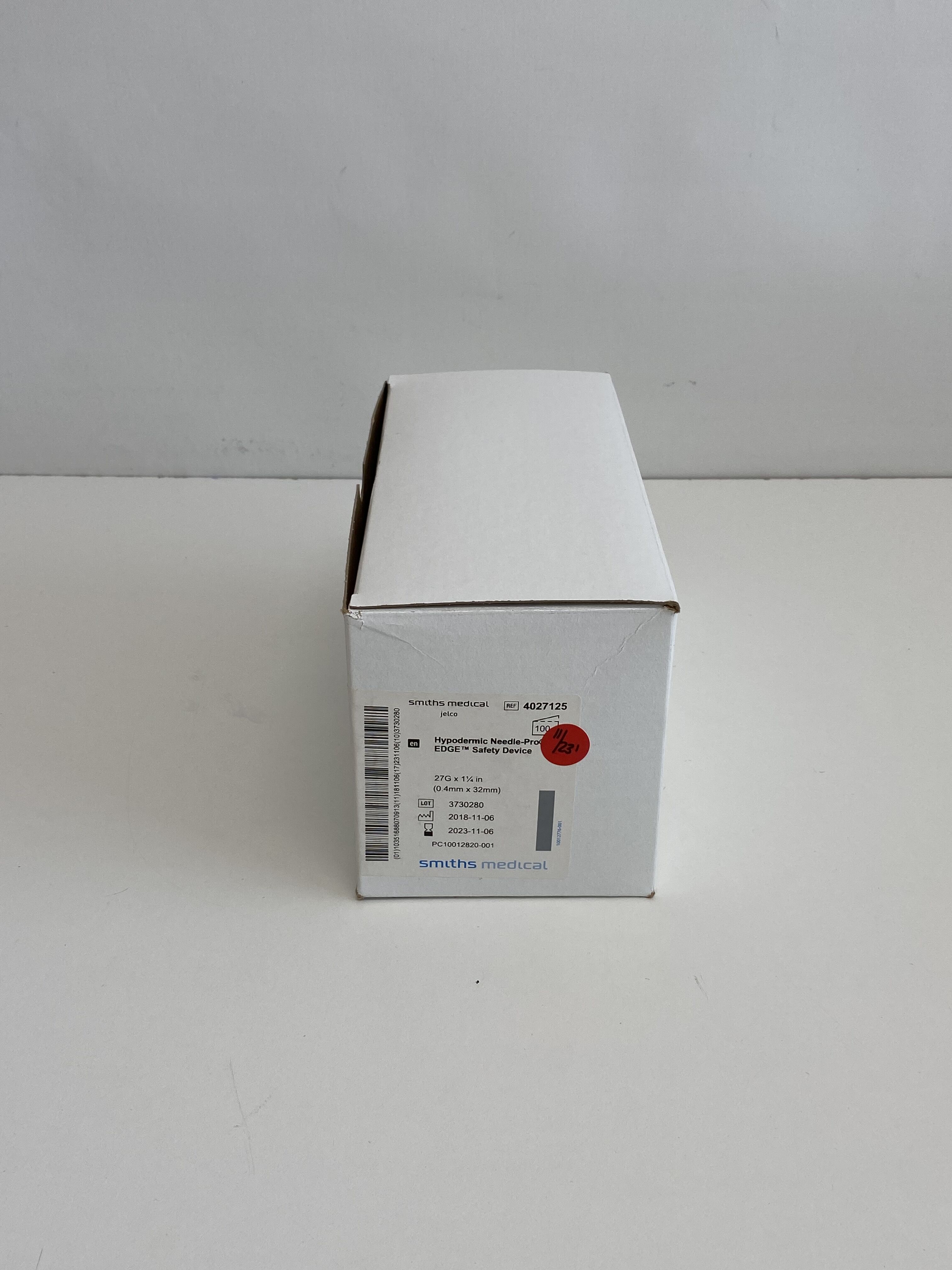 New SMITHS MEDICAL 2 Boxes (100/Box) Hypodermic Needle Pro 4027125 Exp ...