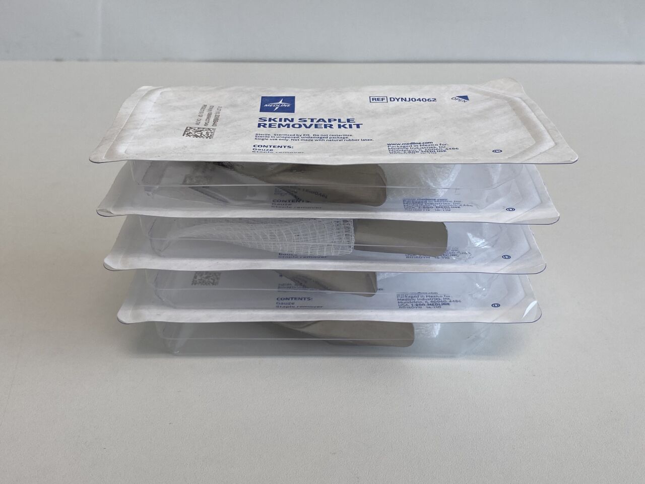 New MEDLINE Lot of 4 Skin STAPLE REMOVER KIT (Q19) Skin STAPLE REMOVER