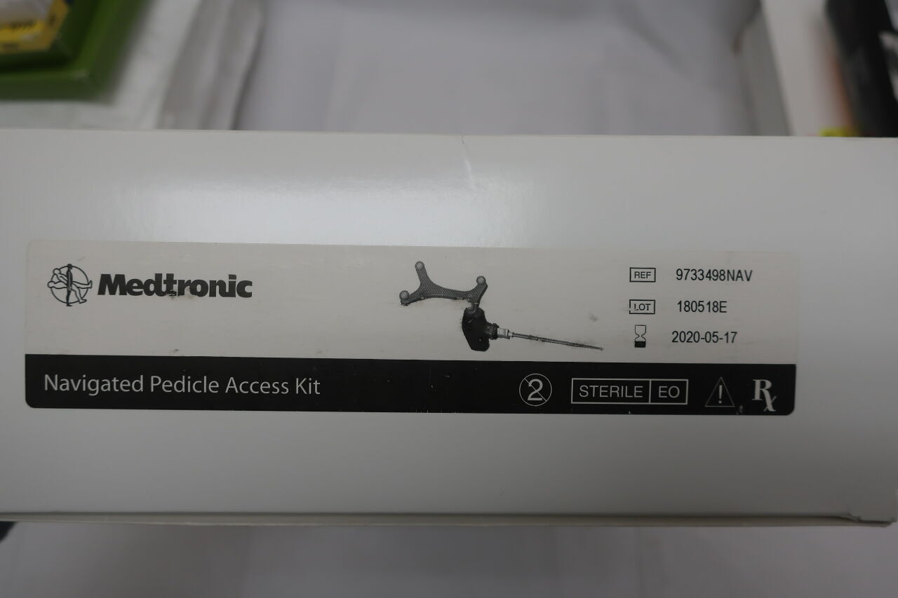 New MEDTRONIC 9733498NAV Navigated Pedicle Access Kit Disposables ...