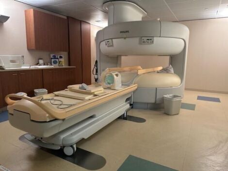 Used PHILIPS Panorama 1.0T HFO MRI Scanner For Sale - DOTmed Listing ...