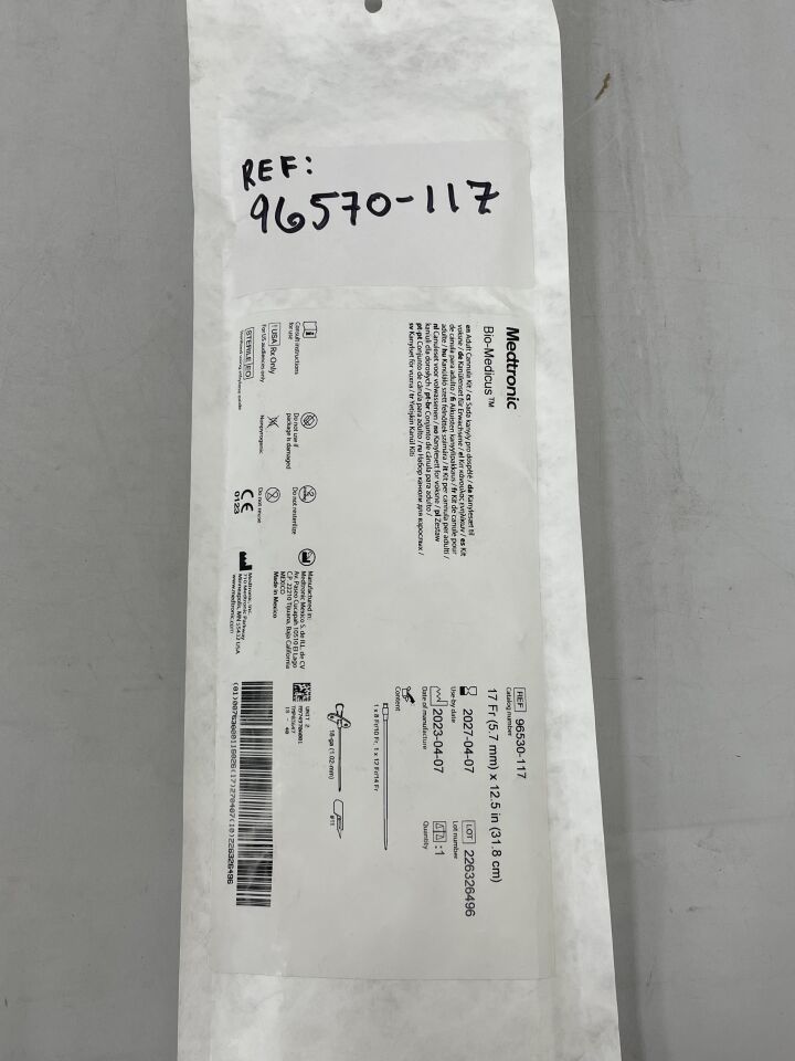 New MEDTRONIC 96570-117 BIO-MEDICUS NEXTGEN FEMORAL ARTERIAL/JUGULAR VENOUS  CANNULA 17F X 31.8CM, 3/8