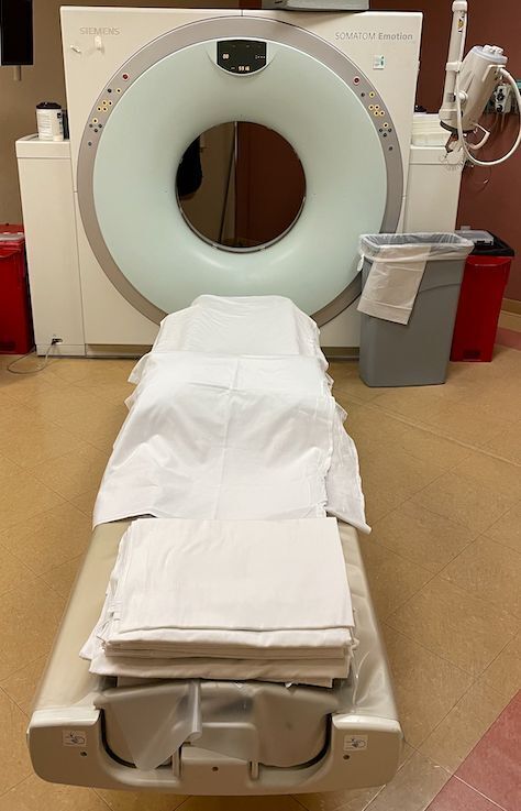 SIEMENS Emotion 16 CT Scanner